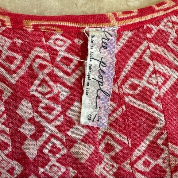We The Free Red Ivory Batik Print Half Sleeve Tunic Dress Womens Size S Bohemian - Picture 12 of 12